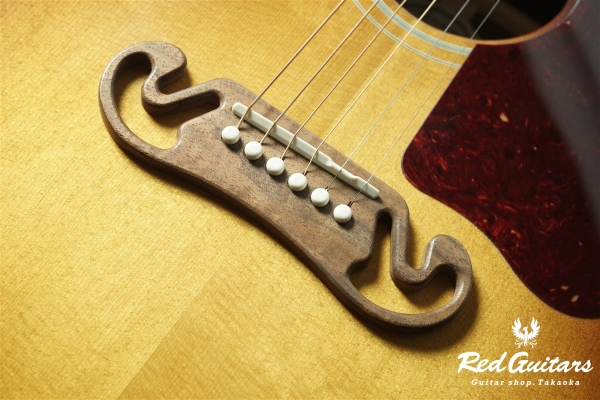 J-200 Studio Walnut - Walnut Burst